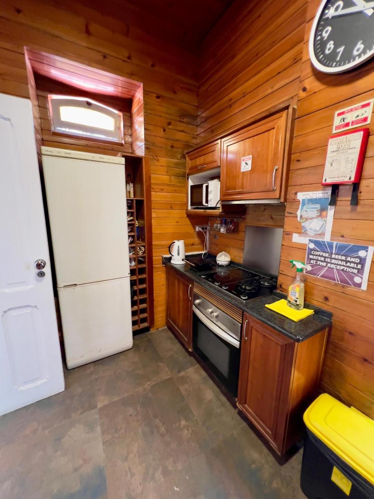 Hostel White House
